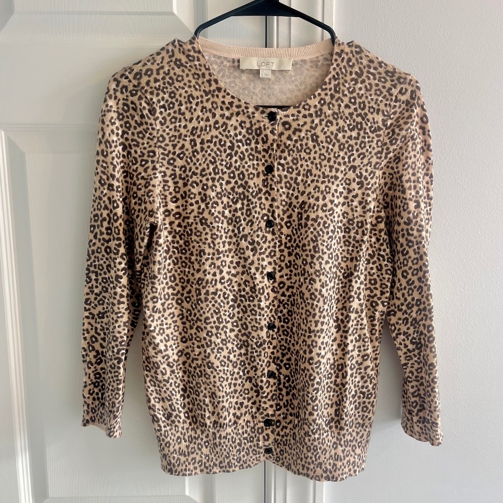 Ann Taylor LOFT Cheetah Print Button Down Cardigan Sweater S